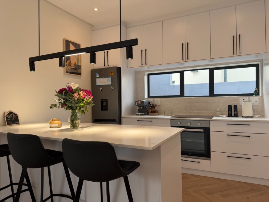 3 Bedroom Property for Sale in Sandown Western Cape